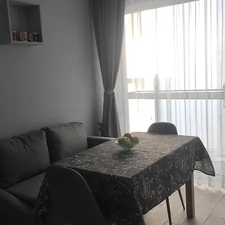 Siyana Varna-free Parking Apartment *