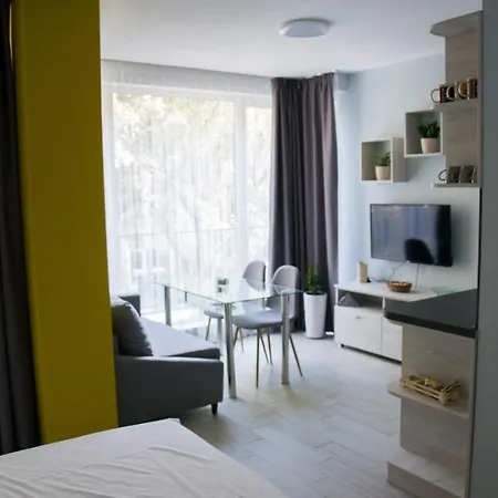 Siyana Varna-free Parking * Varna