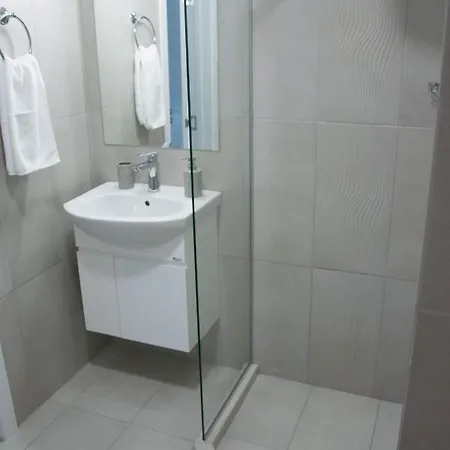 Siyana Varna-free Parking Apartment *