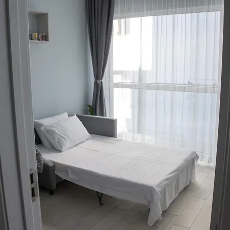 Siyana Varna-free Parking Apartment *