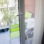 Siyana Varna-free Parking