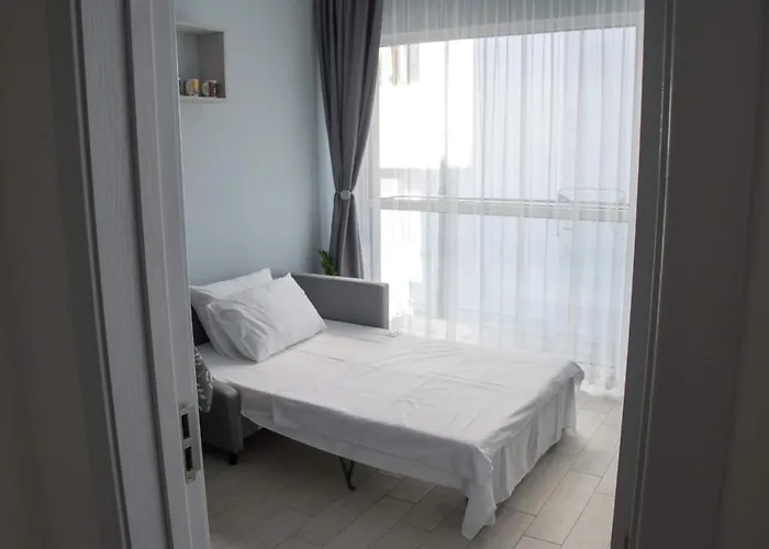 Siyana Varna-free Parking Apartment *