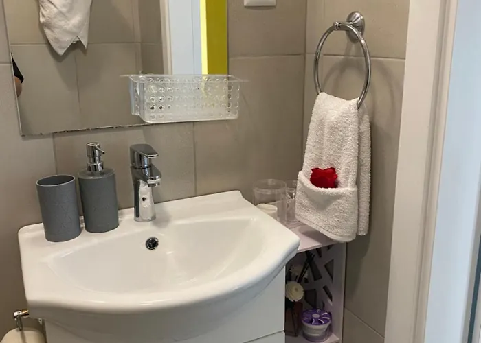 Siyana Varna-free Parking Apartment *
