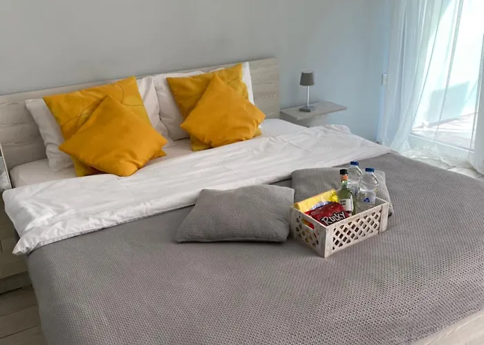 Siyana Varna-free Parking Apartment